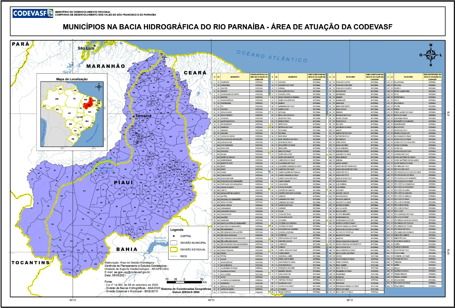 Mapa da bacia hidrográfica do rio Parnaíba, com municípios destacados em uma única cor para indicar a área de atuação da Codevasf. O mapa mostra limites municipais e estaduais, rios, a capital Teresina identificada e um mapa de localização no canto inferior esquerdo. À direita, há uma tabela extensa com os municípios listados.