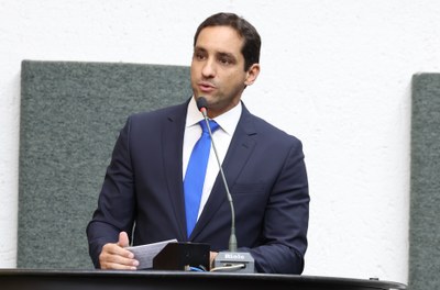 Marcelo Moreira