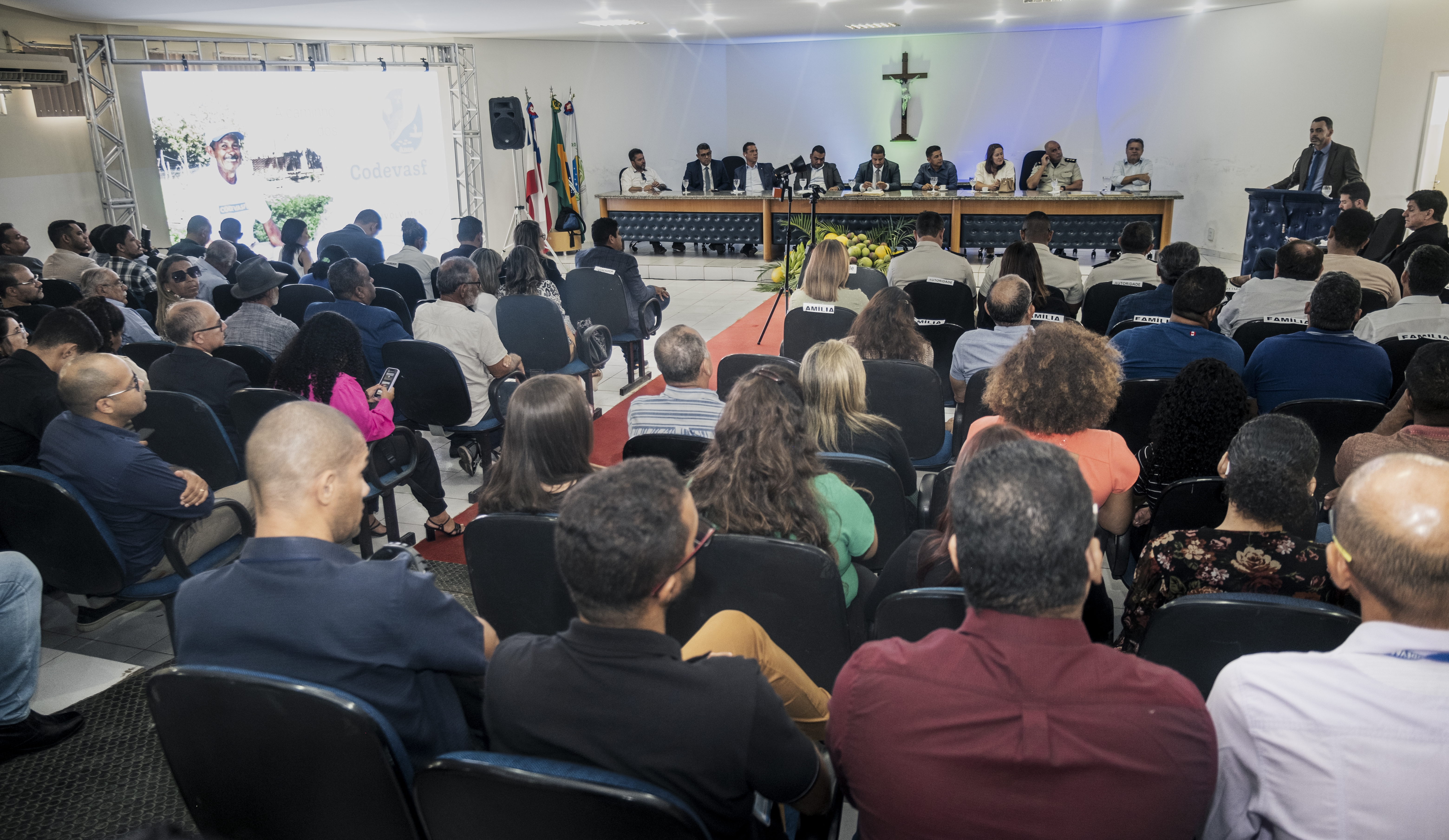 Câmara de Vereadores de Juazeiro homenageia Codevasf pelos 50 anos da empresa 2.JPG Câmara de Vereadores de Juazeiro homenageia Codevasf pelos 50 anos da empresa 2.JPG