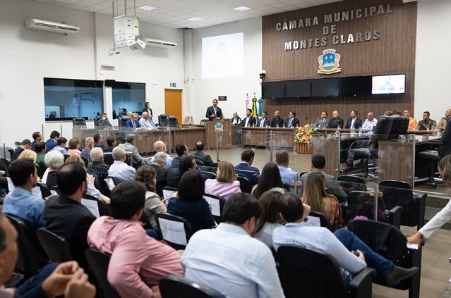homenagem camara de montes claros - cassio moreira -13.jpg