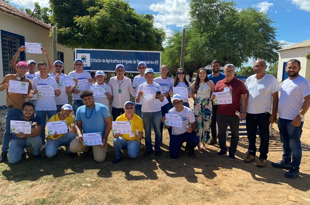 Curso capacita jovens do sertão pernambucano para produção de Hidromel.jpeg