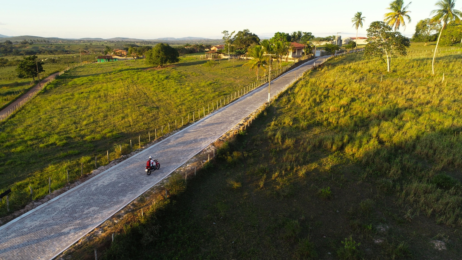 Codevasf conclui primeiras obras com pavimento intertravado em Sergipe
