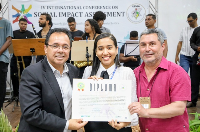 Homenagem UFMA