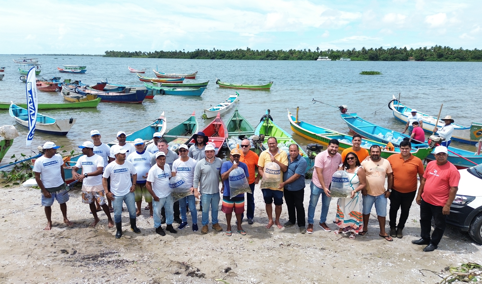 Peixamentos inserem espécies nativas no rio São Francisco em Piaçabuçu e Porto Real do Colégio, em Alagoas 5.JPG Peixamentos inserem espécies nativas no rio São Francisco em Piaçabuçu e Porto Real do Colégio, em Alagoas
