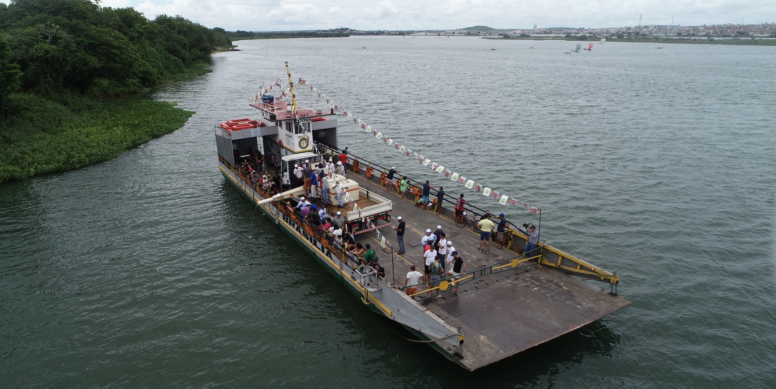 Peixamentos inserem espécies nativas no rio São Francisco em Piaçabuçu e Porto Real do Colégio, em Alagoas.JPG Peixamentos inserem espécies nativas no rio São Francisco em Piaçabuçu e Porto Real do Colégio, em Alagoas