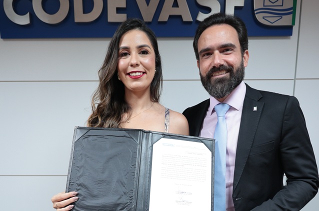 Débora Cangussu 