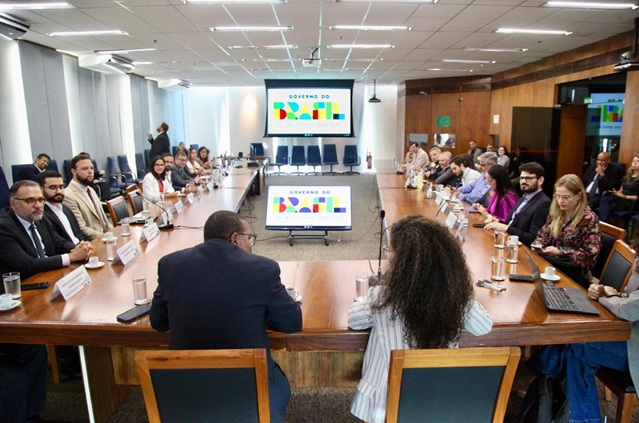 Reunião realizada pelo MGI
